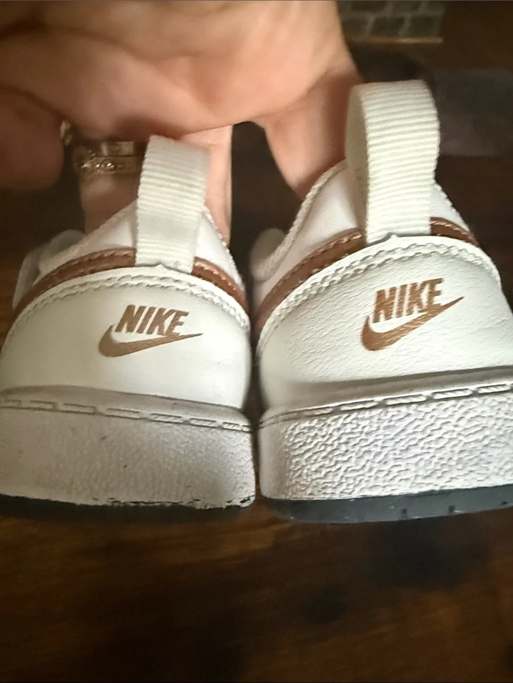 Nike Kids White Sneakers with Brown Swoosh - Velcro Strap